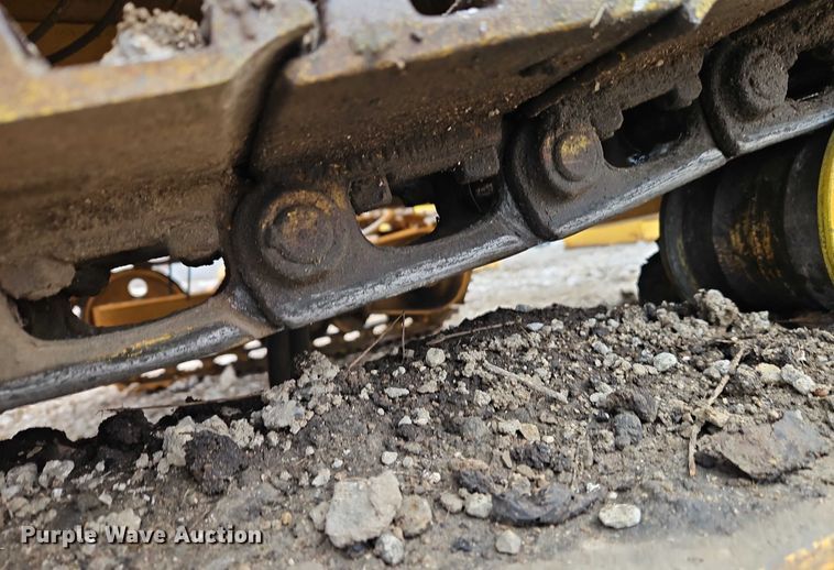 image for item FN5552 Gomaco GT6200 curb machine