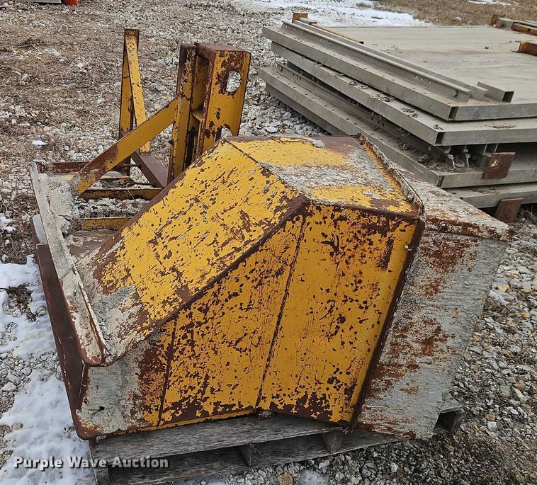 image for item FN5552 Gomaco GT6200 curb machine