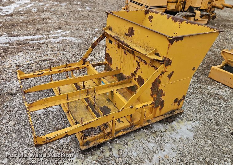 image for item FN5552 Gomaco GT6200 curb machine