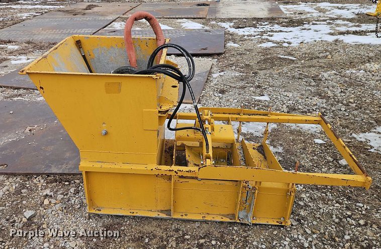 image for item FN5552 Gomaco GT6200 curb machine