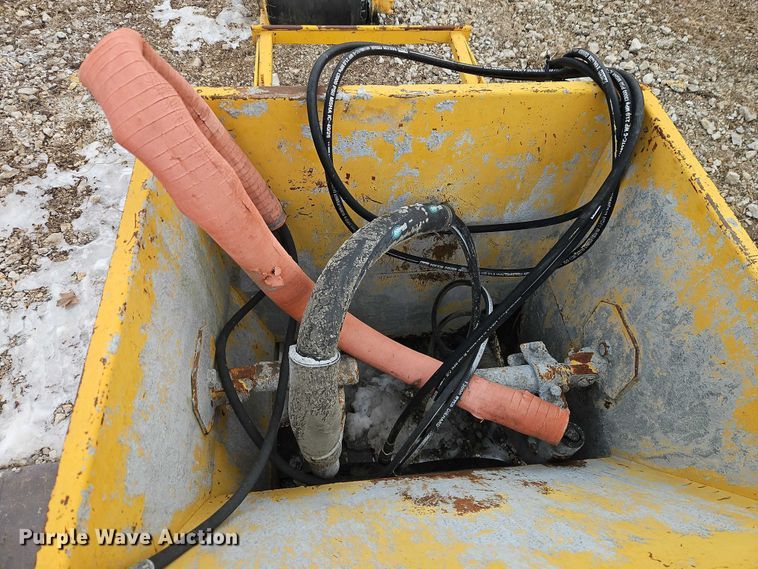 image for item FN5552 Gomaco GT6200 curb machine