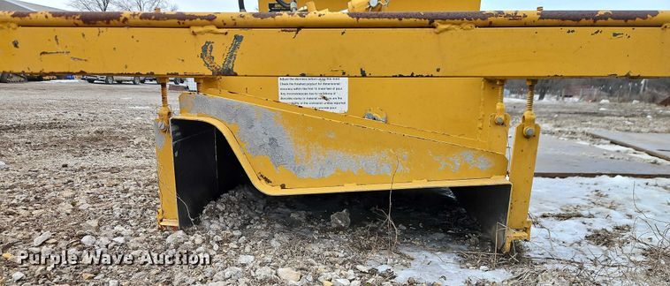 image for item FN5552 Gomaco GT6200 curb machine