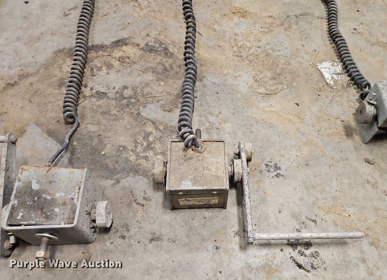 image for item FN5552 Gomaco GT6200 curb machine