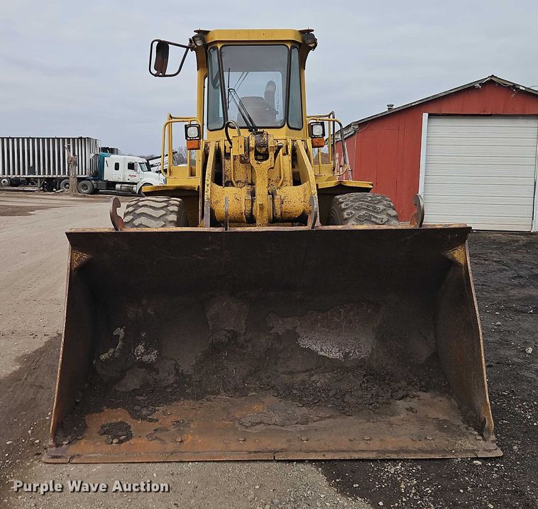 image for item FN5556 1992 Caterpillar 950F wheel loader