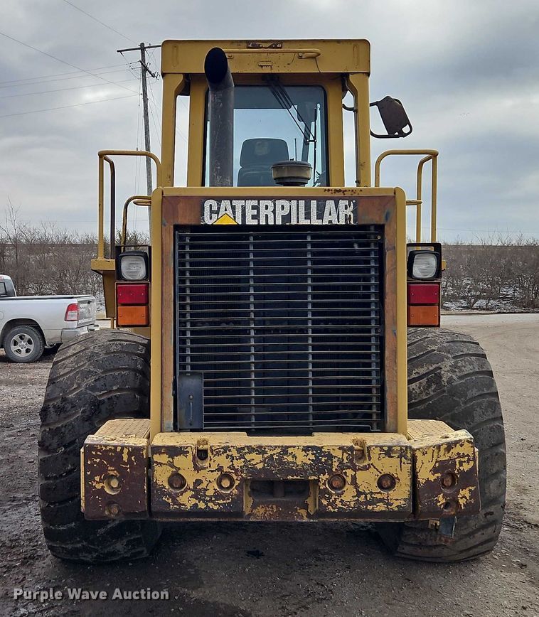 image for item FN5556 1992 Caterpillar 950F wheel loader