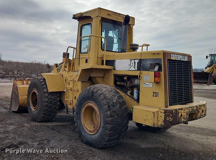 image for item FN5556 1992 Caterpillar 950F wheel loader