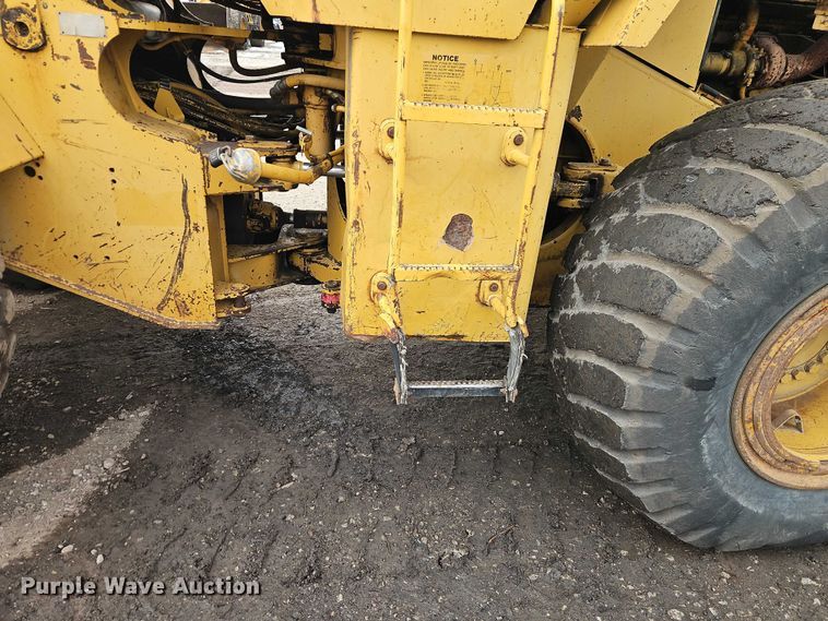 image for item FN5556 1992 Caterpillar 950F wheel loader