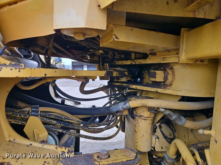image for item FN5556 1992 Caterpillar 950F wheel loader