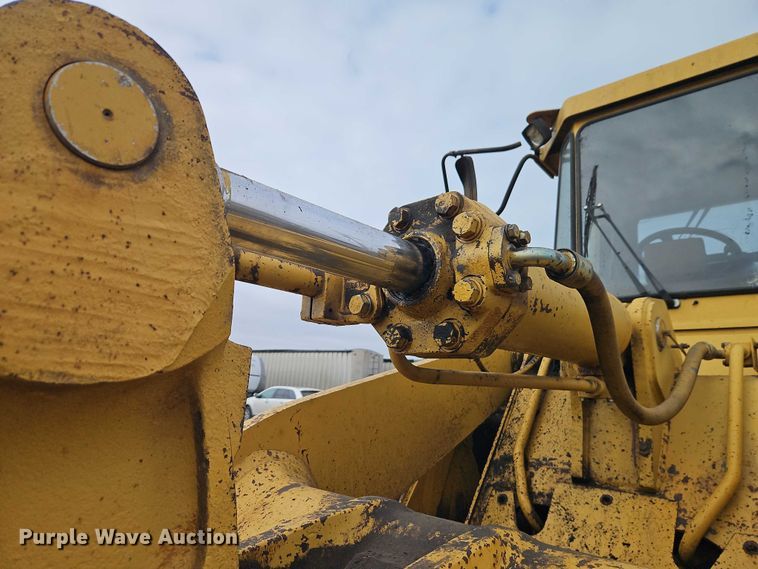 image for item FN5556 1992 Caterpillar 950F wheel loader