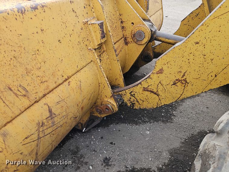 image for item FN5556 1992 Caterpillar 950F wheel loader