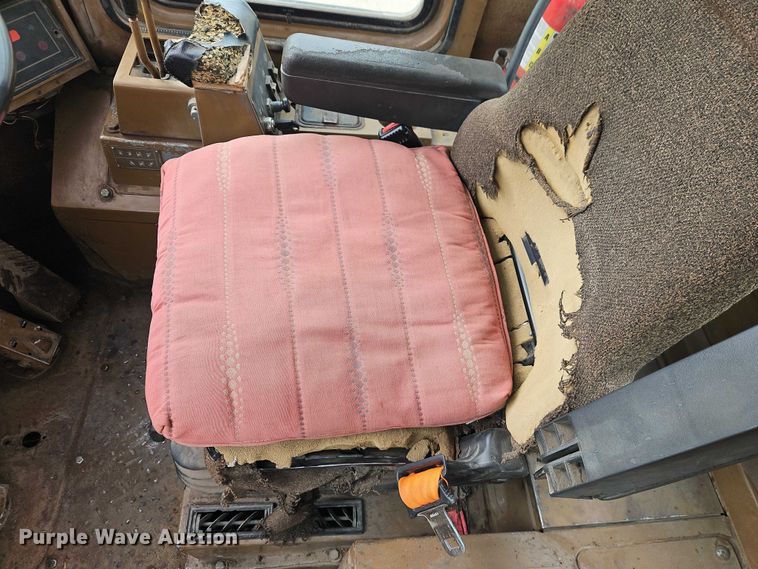 image for item FN5556 1992 Caterpillar 950F wheel loader