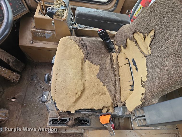 image for item FN5556 1992 Caterpillar 950F wheel loader