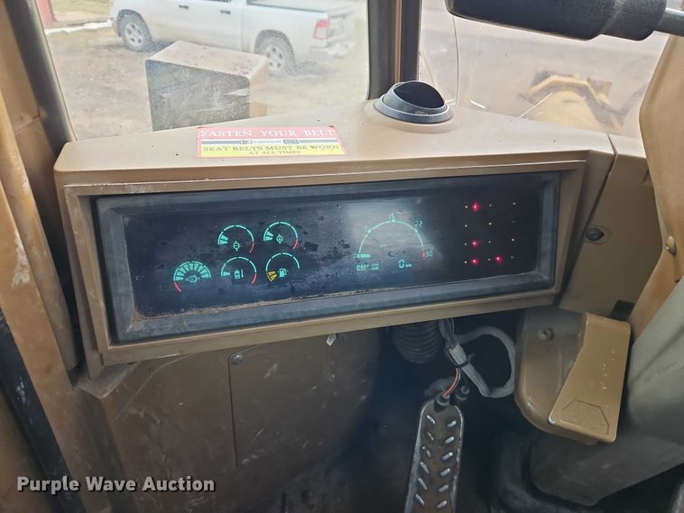 image for item FN5556 1992 Caterpillar 950F wheel loader