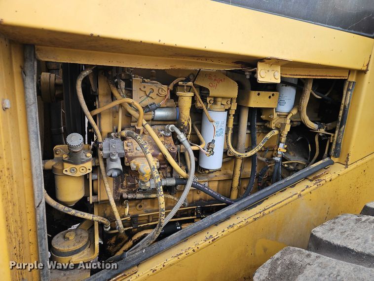 image for item FN5556 1992 Caterpillar 950F wheel loader