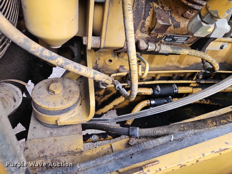 image for item FN5556 1992 Caterpillar 950F wheel loader