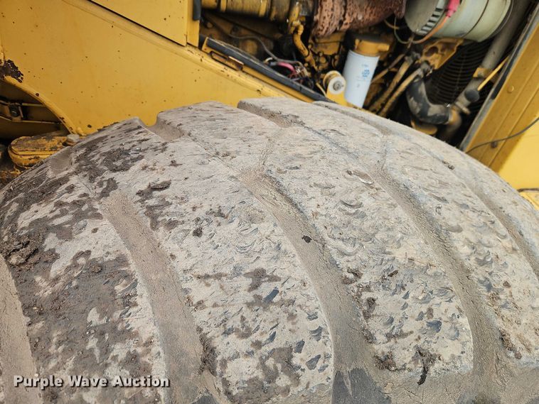 image for item FN5556 1992 Caterpillar 950F wheel loader