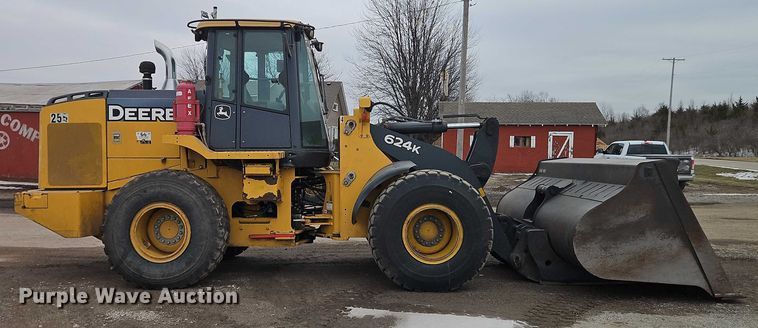 image for item FN5558 2015 John Deere 624K wheel loader