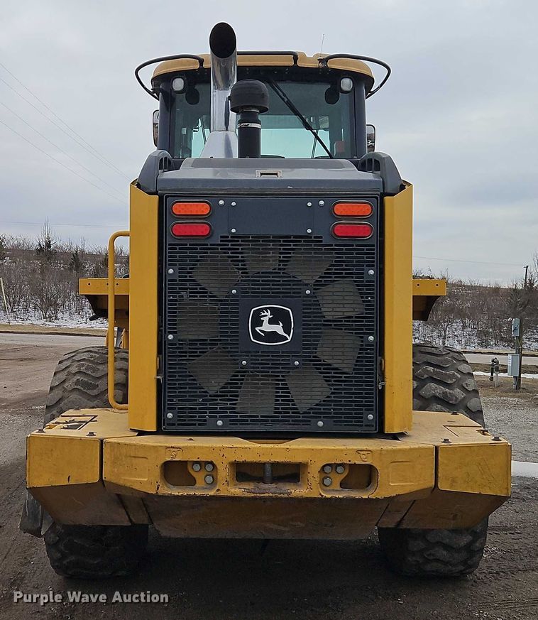 image for item FN5558 2015 John Deere 624K wheel loader