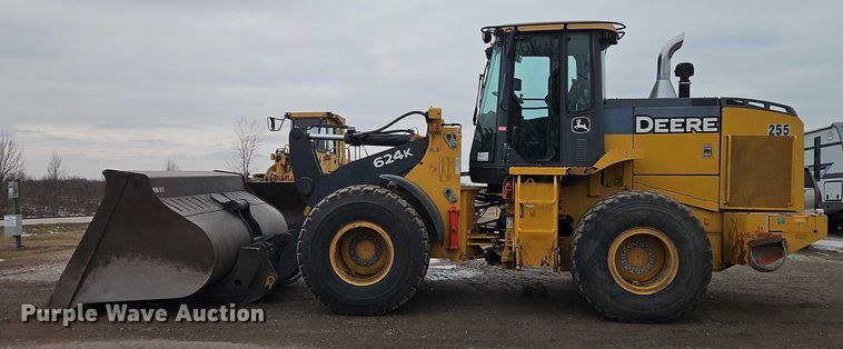 image for item FN5558 2015 John Deere 624K wheel loader