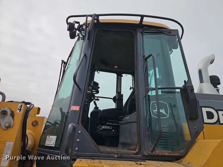 image for item FN5558 2015 John Deere 624K wheel loader