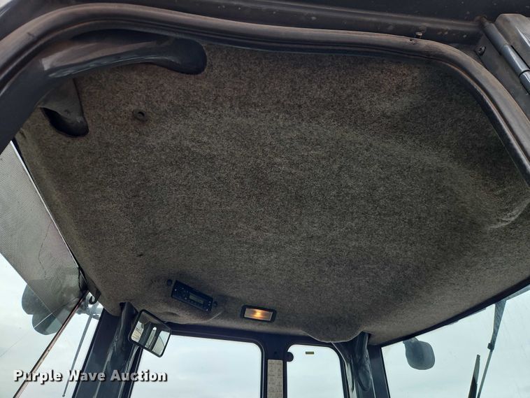 image for item FN5558 2015 John Deere 624K wheel loader