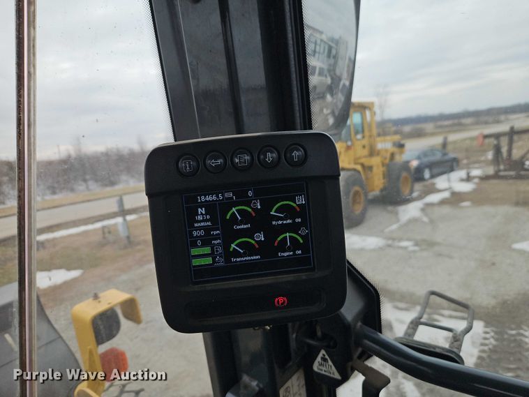 image for item FN5558 2015 John Deere 624K wheel loader