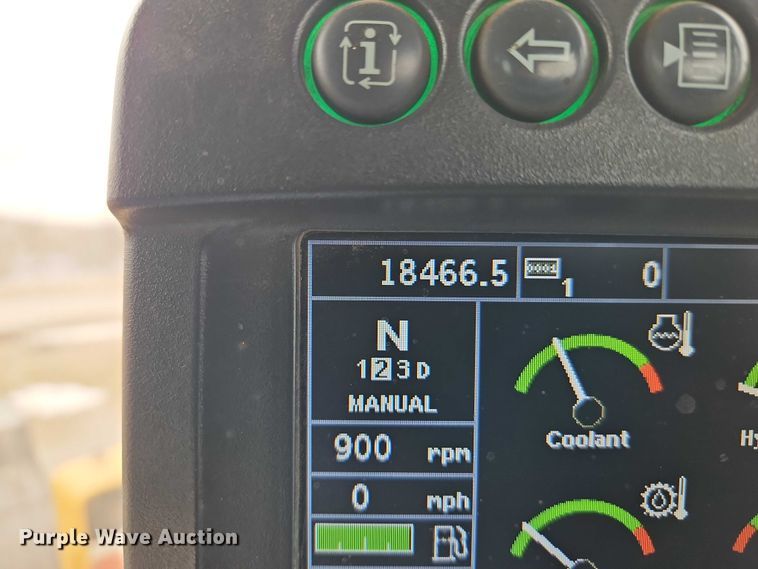 image for item FN5558 2015 John Deere 624K wheel loader