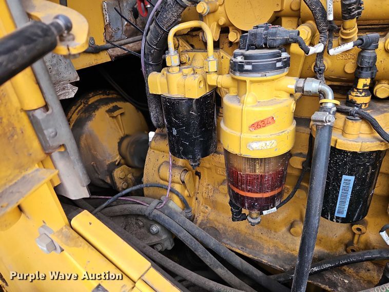 image for item FN5558 2015 John Deere 624K wheel loader