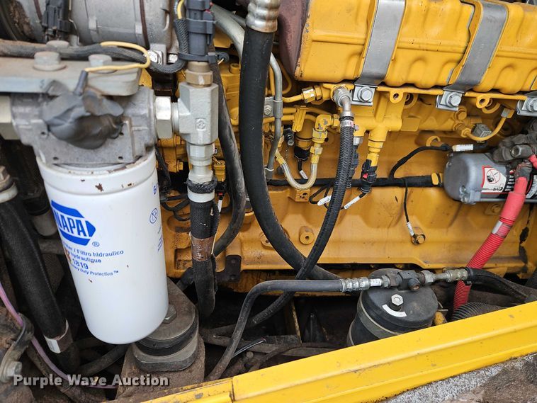 image for item FN5558 2015 John Deere 624K wheel loader