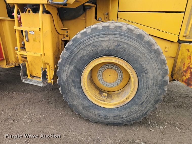 image for item FN5558 2015 John Deere 624K wheel loader
