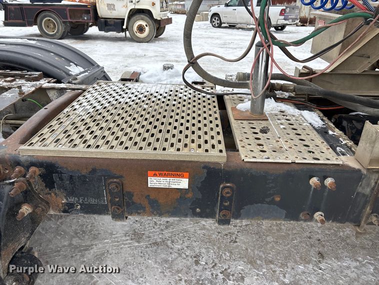 image for item FO3502 2006 Freightliner Columbia semi truck