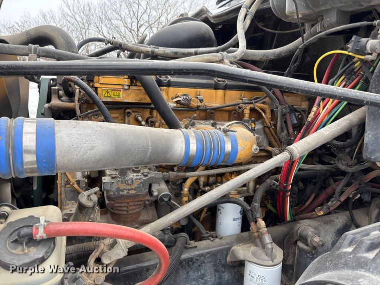 image for item FO3502 2006 Freightliner Columbia semi truck