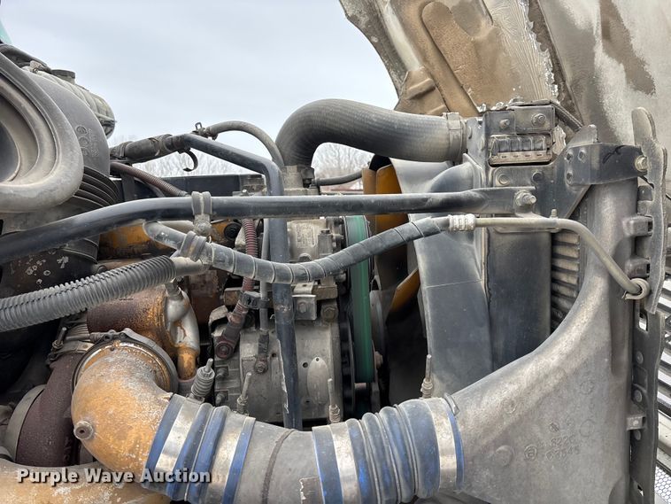 image for item FO3502 2006 Freightliner Columbia semi truck