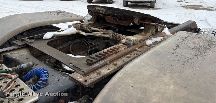 image for item FO3503 2010 Kenworth T800 semi truck