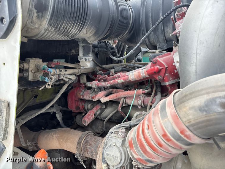 image for item FO3503 2010 Kenworth T800 semi truck