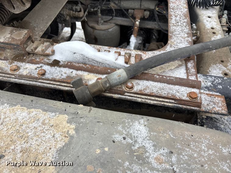 image for item FO3504 2010 Kenworth T800 semi truck