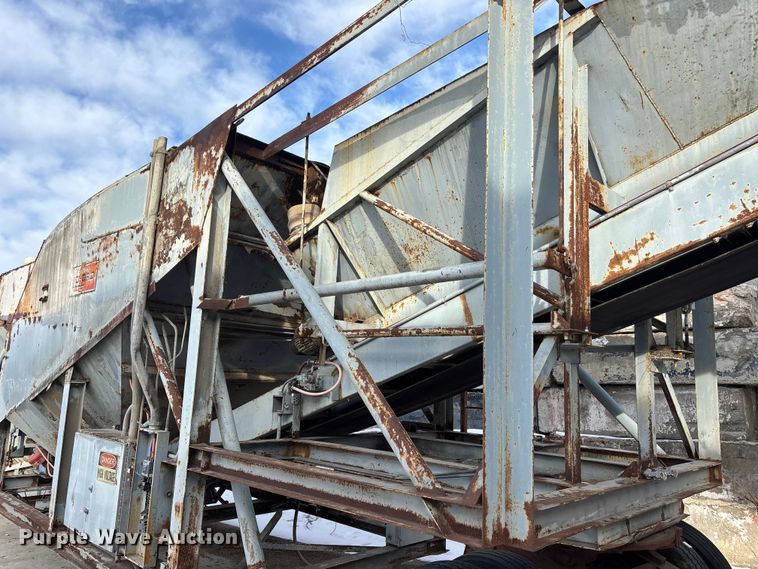 image for item FO3509 Con-E-Co Low Pro concrete plant