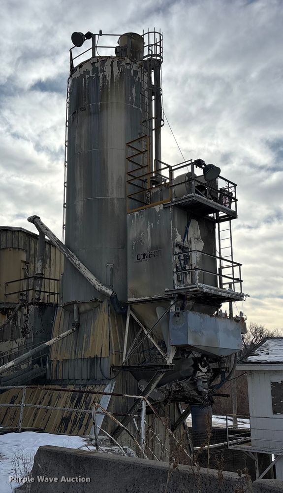 image for item FO3510 1993 Con-E-Co concrete plant