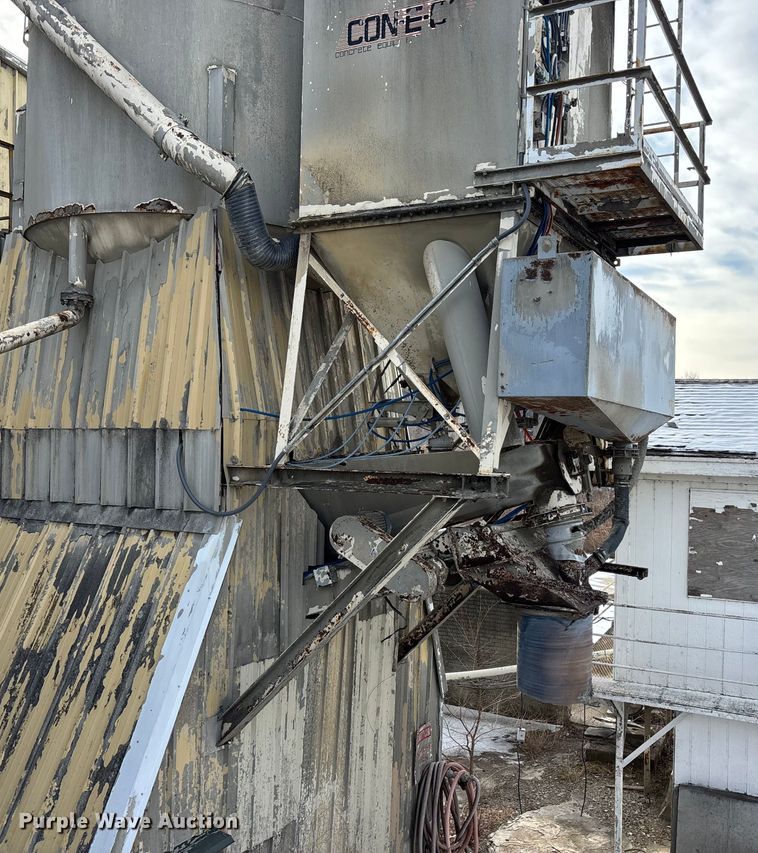 image for item FO3510 1993 Con-E-Co concrete plant