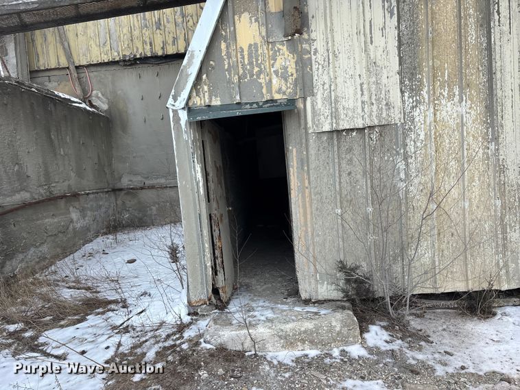 image for item FO3510 1993 Con-E-Co concrete plant