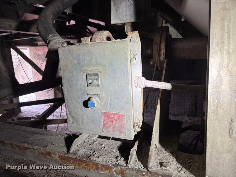 image for item FO3510 1993 Con-E-Co concrete plant