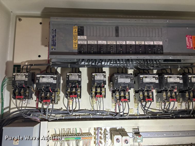 image for item FO3510 1993 Con-E-Co concrete plant