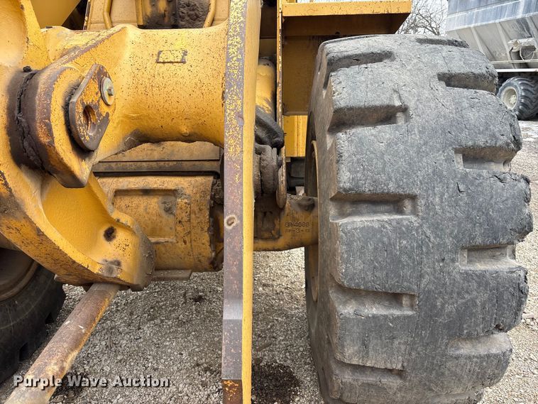 image for item FO3512 1996 Caterpillar 950F wheel loader