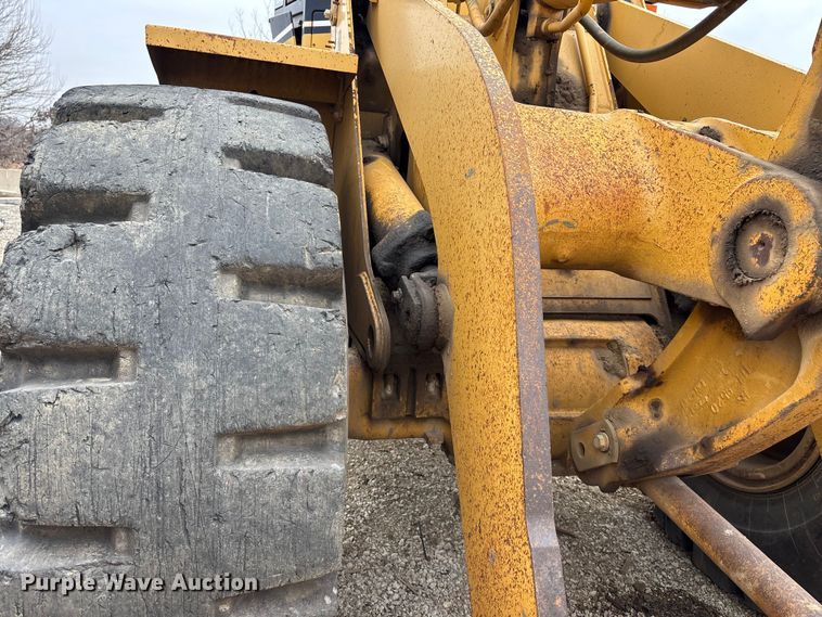 image for item FO3512 1996 Caterpillar 950F wheel loader