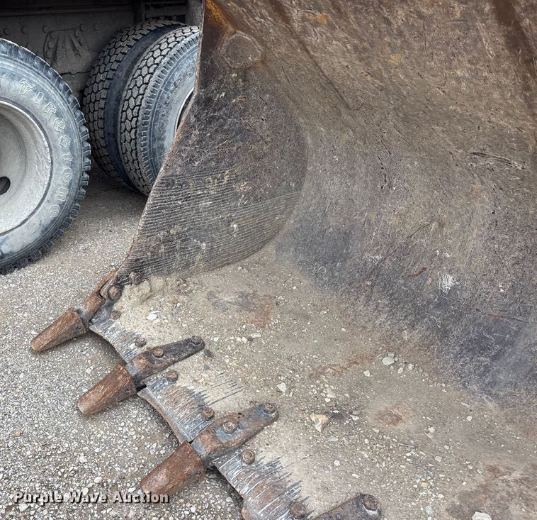 image for item FO3512 1996 Caterpillar 950F wheel loader