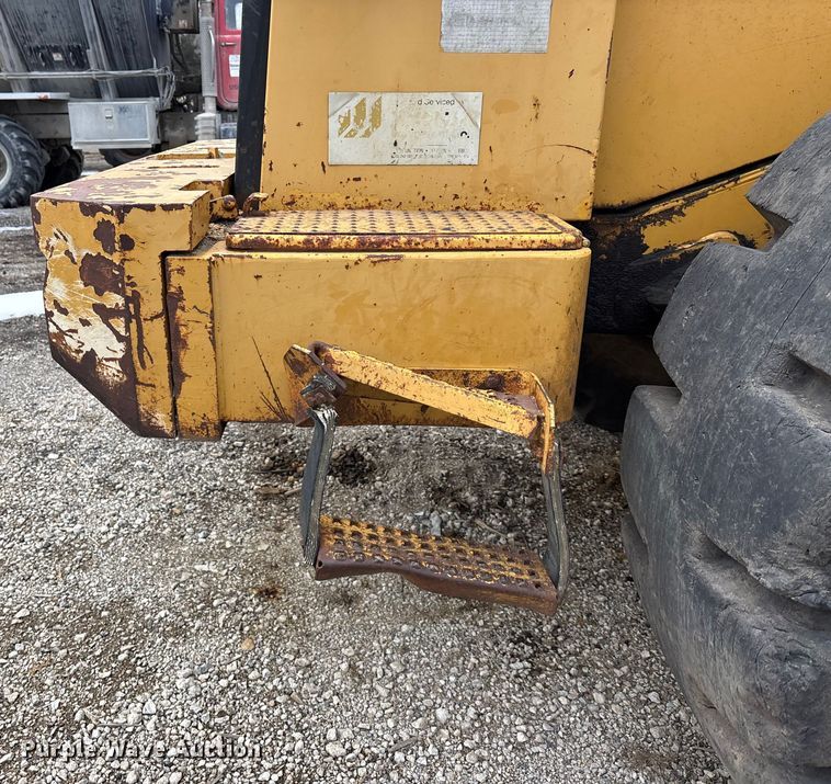 image for item FO3512 1996 Caterpillar 950F wheel loader