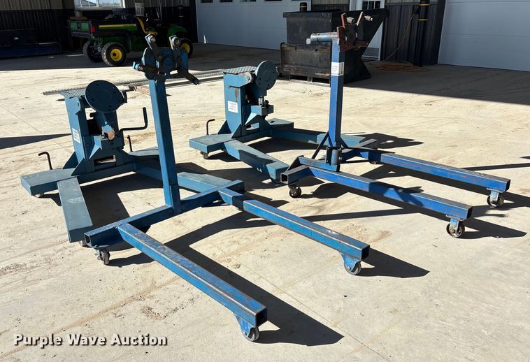 image for item FO3535 (4) engine stands