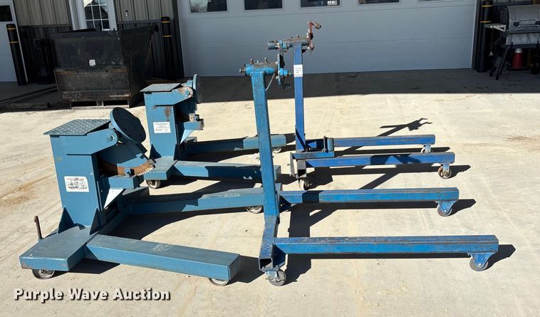 image for item FO3535 (4) engine stands