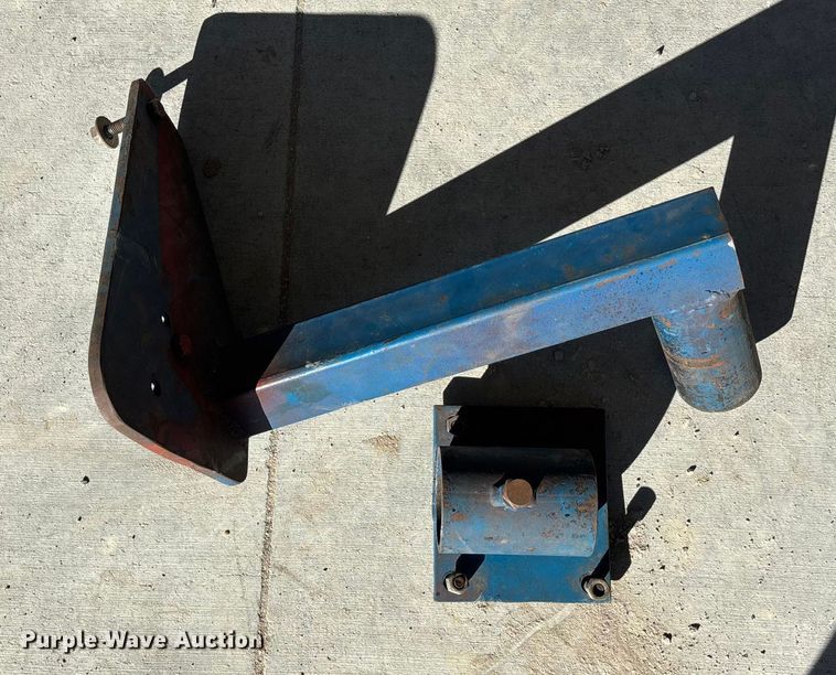 image for item FO3535 (4) engine stands