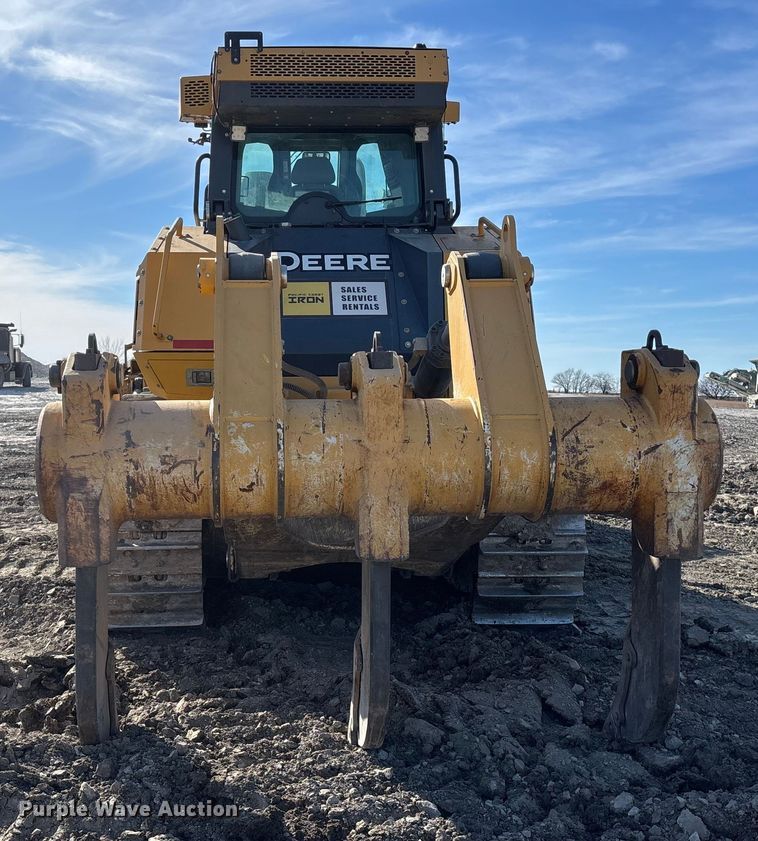 image for item FO3574 2015 John Deere 1050K dozer